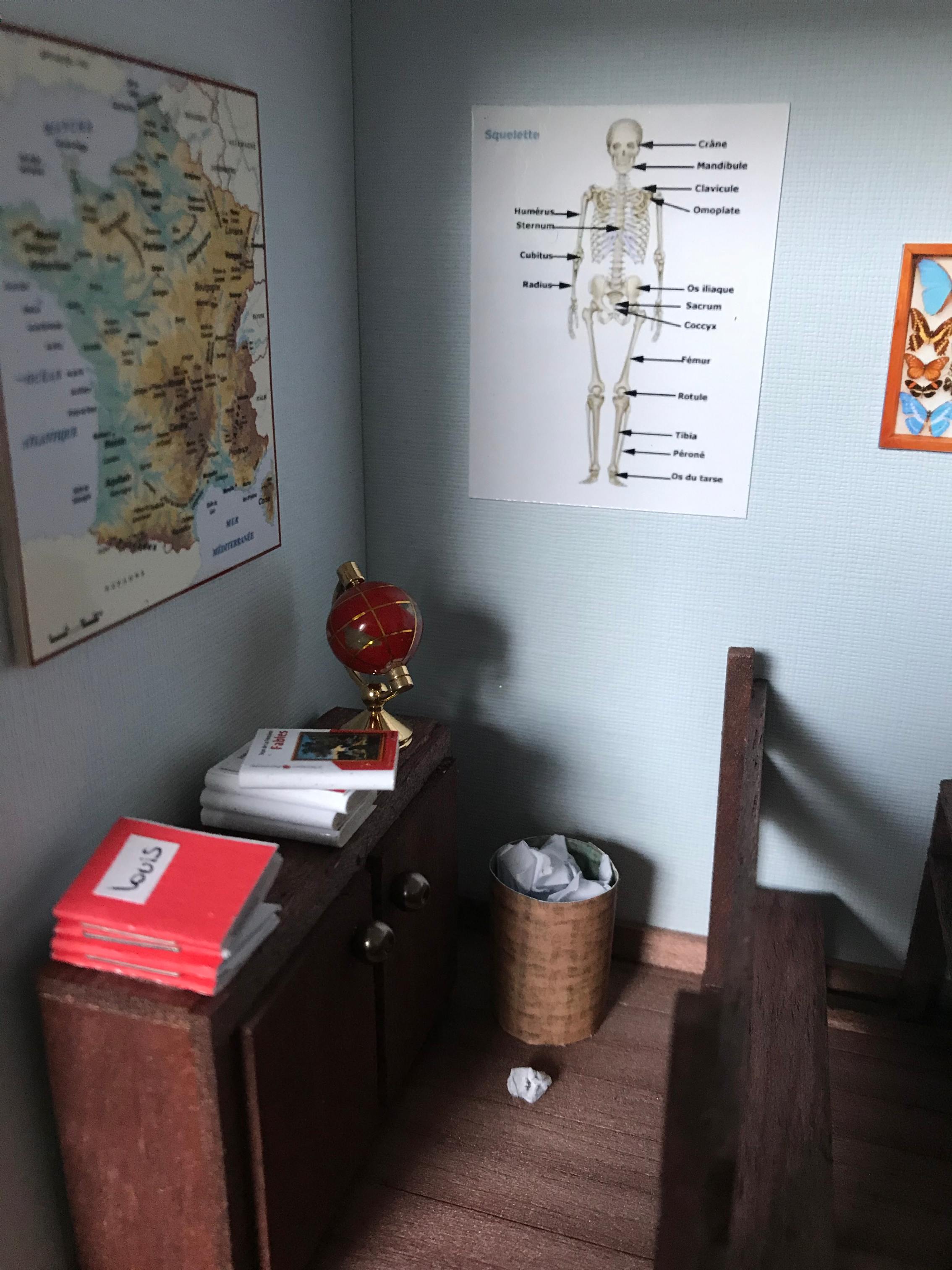 Vitrine 100da4e513e79208dc71fb229c846d39.jpg