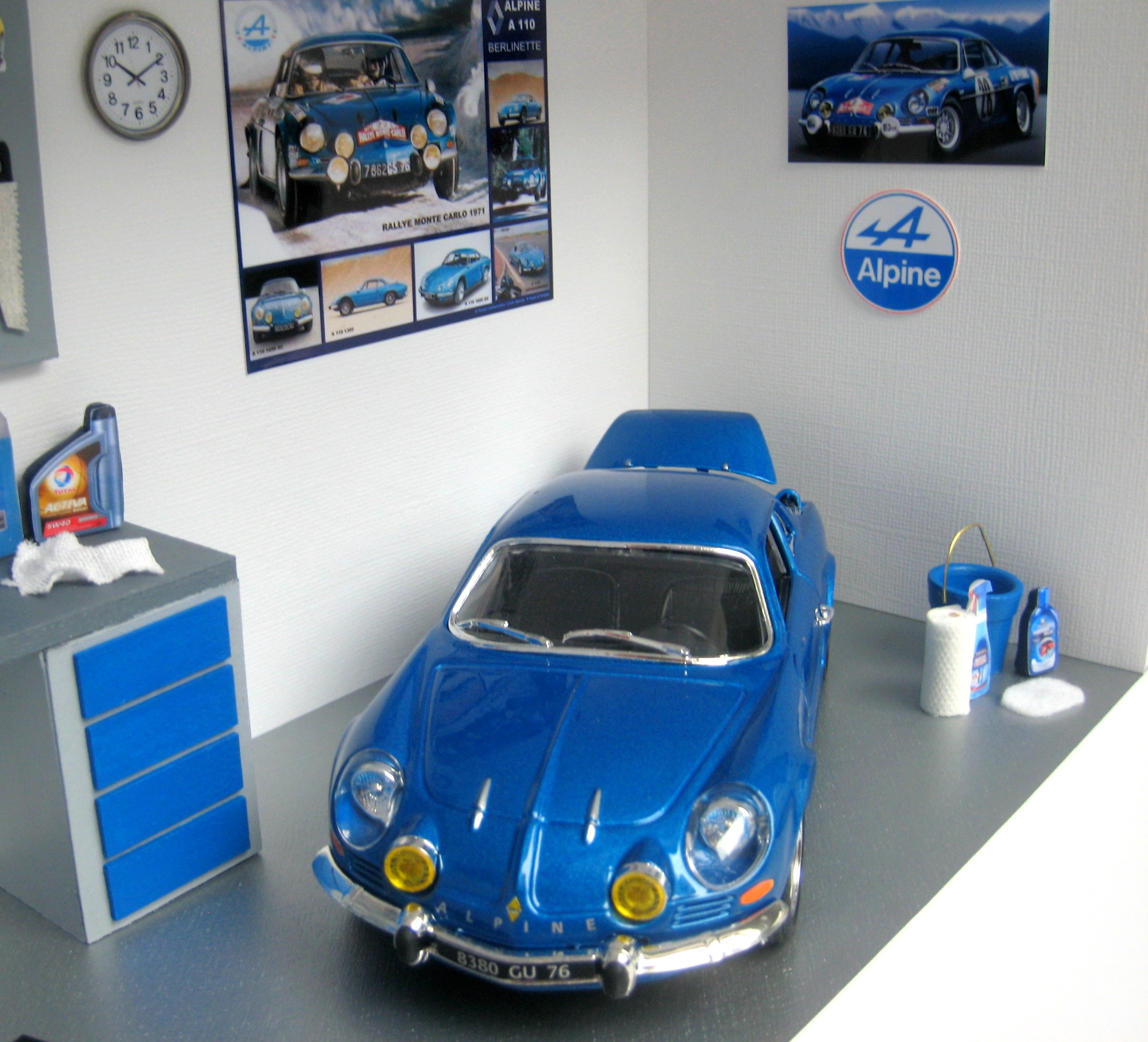 Vitrine 44b86cd814bfcd2efd9918d053c4df21.jpg