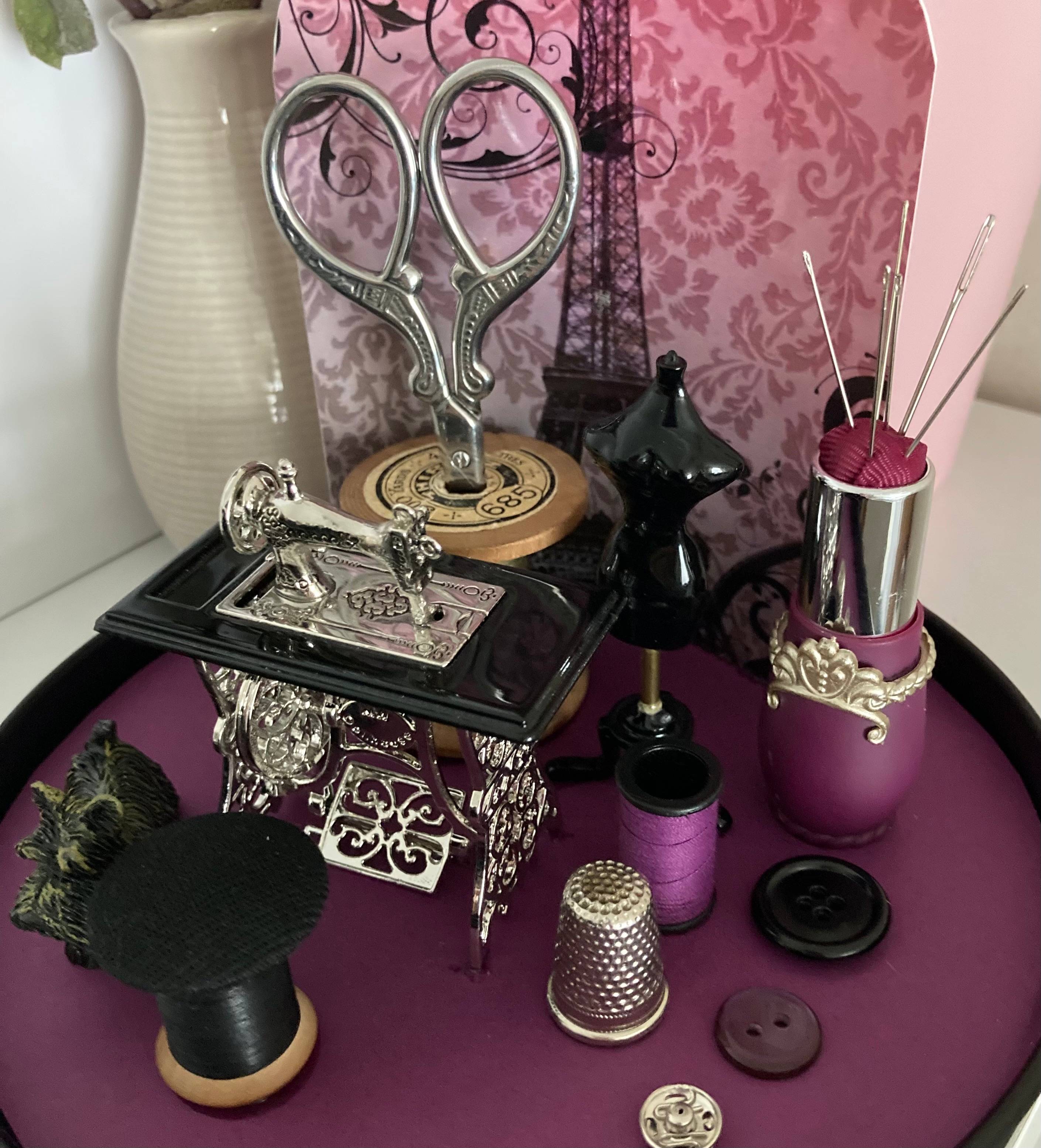 Vitrine 4aca02f1f2532bd0b0a01307b2b30bde.jpg