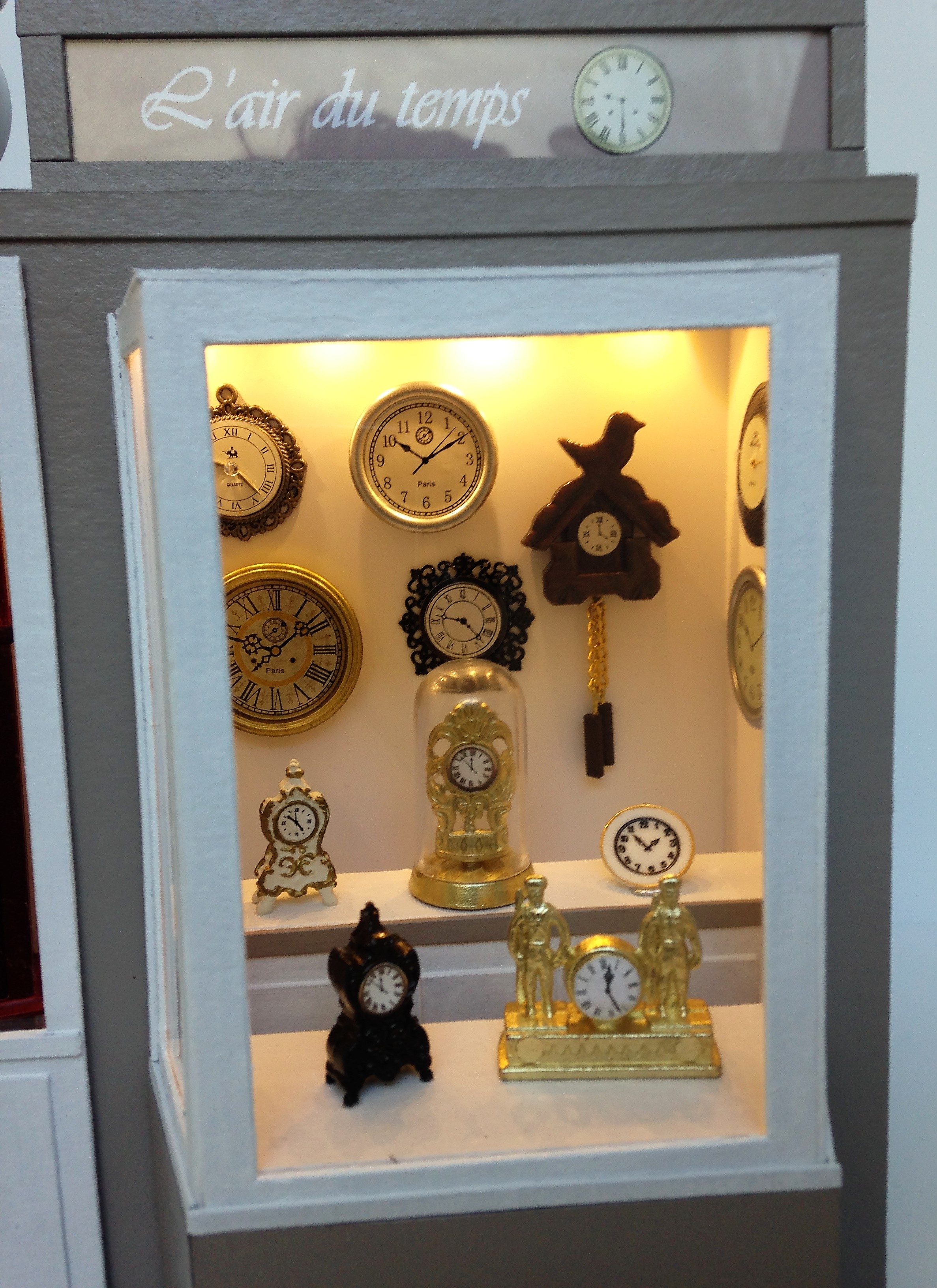 Vitrine 5739162121daf987fb8f587a3a2e0576.jpg