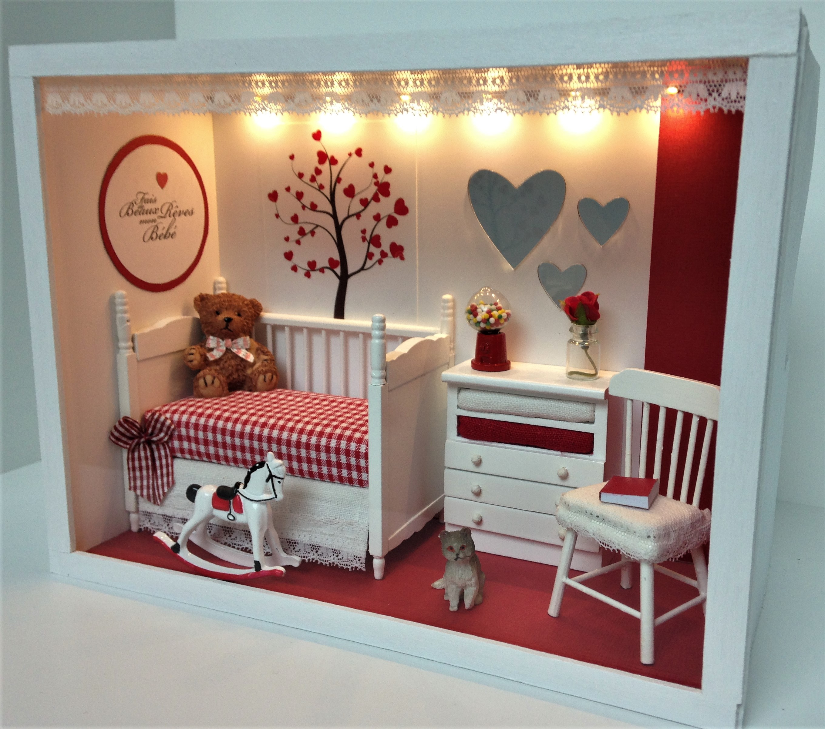 Vitrine 5f9d66a8fffe635b6afba0ff3d80e12a.jpg