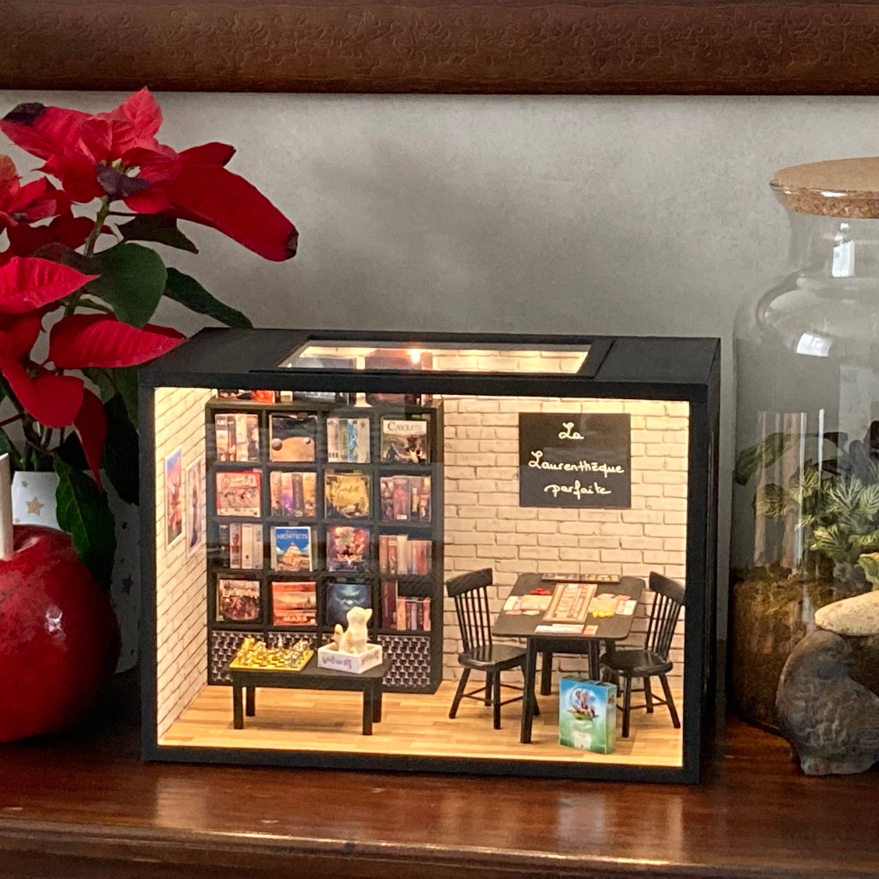 Vitrine 7f3ed714067238bcc541aada5bd0b2ff.jpg