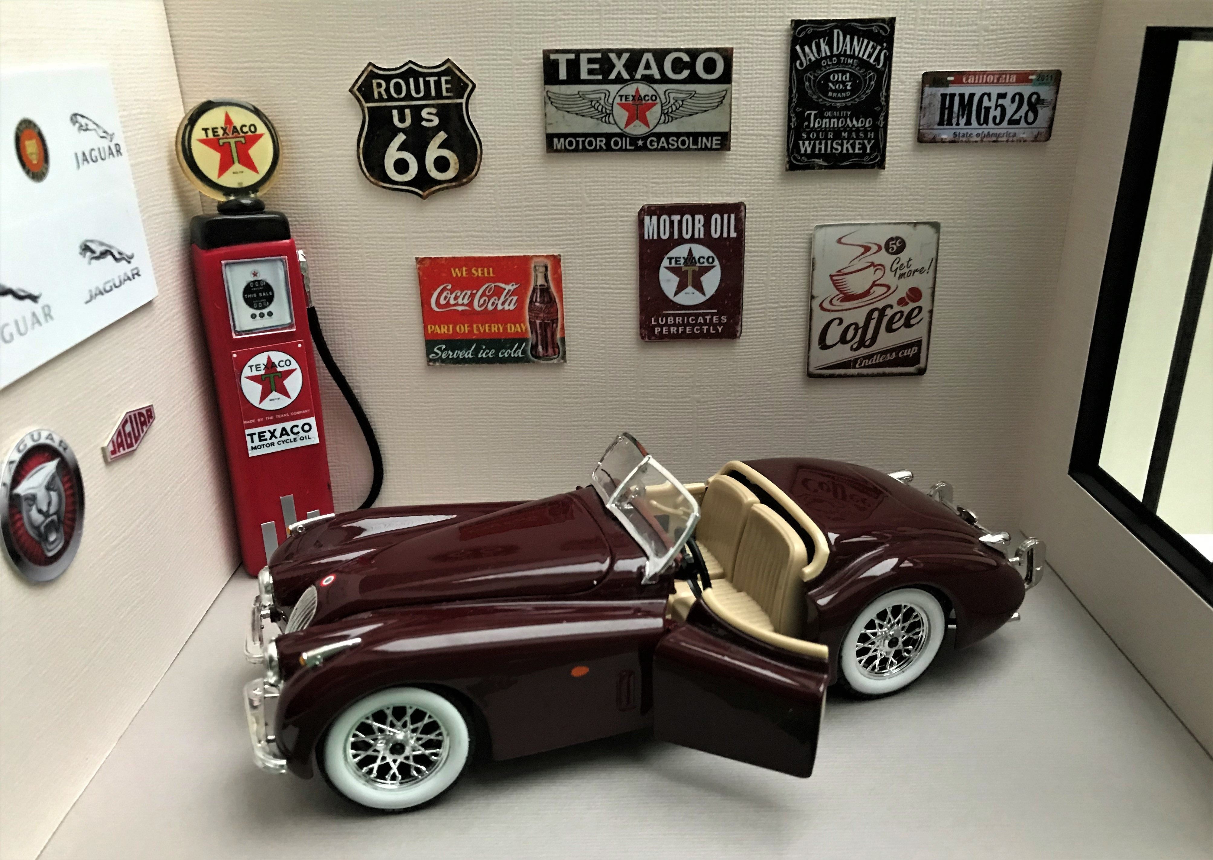 Vitrine 8c4562d6367320d6b3e7d155318487c9.jpg