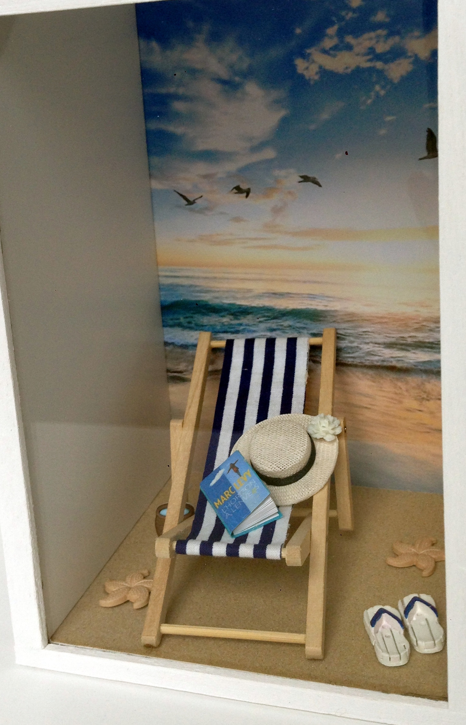 Vitrine 97f5f7c21ed6e574223e29039fe00cd4.jpg