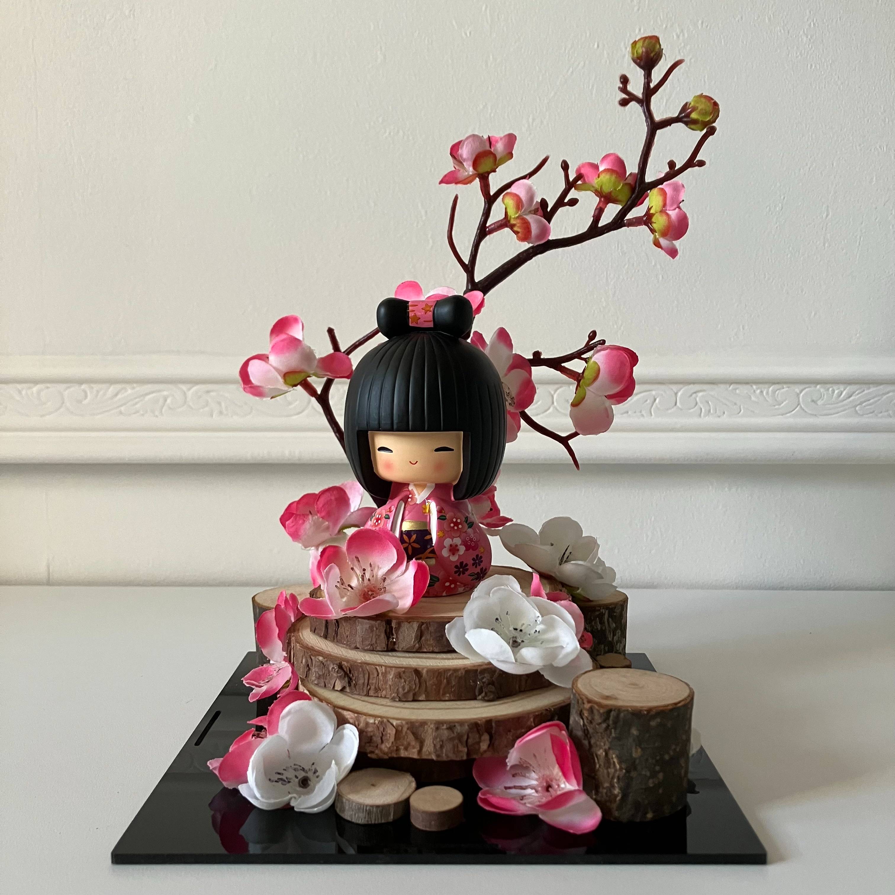 Vitrine b2c6f75132b1417309aa7da31d9e6f1f.jpg