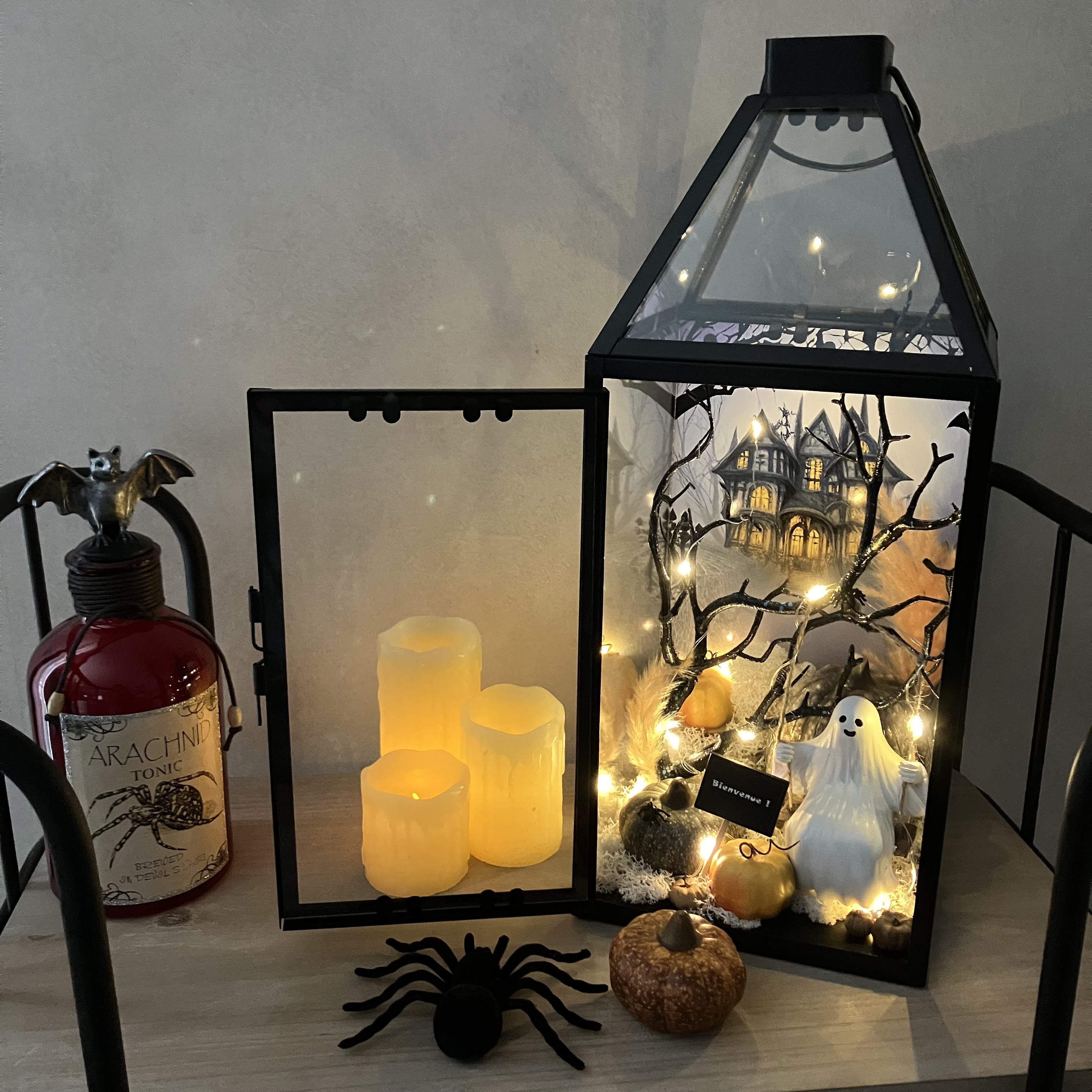 Vitrine cf20e9085c7d34f50dd0877f0c832924.jpg