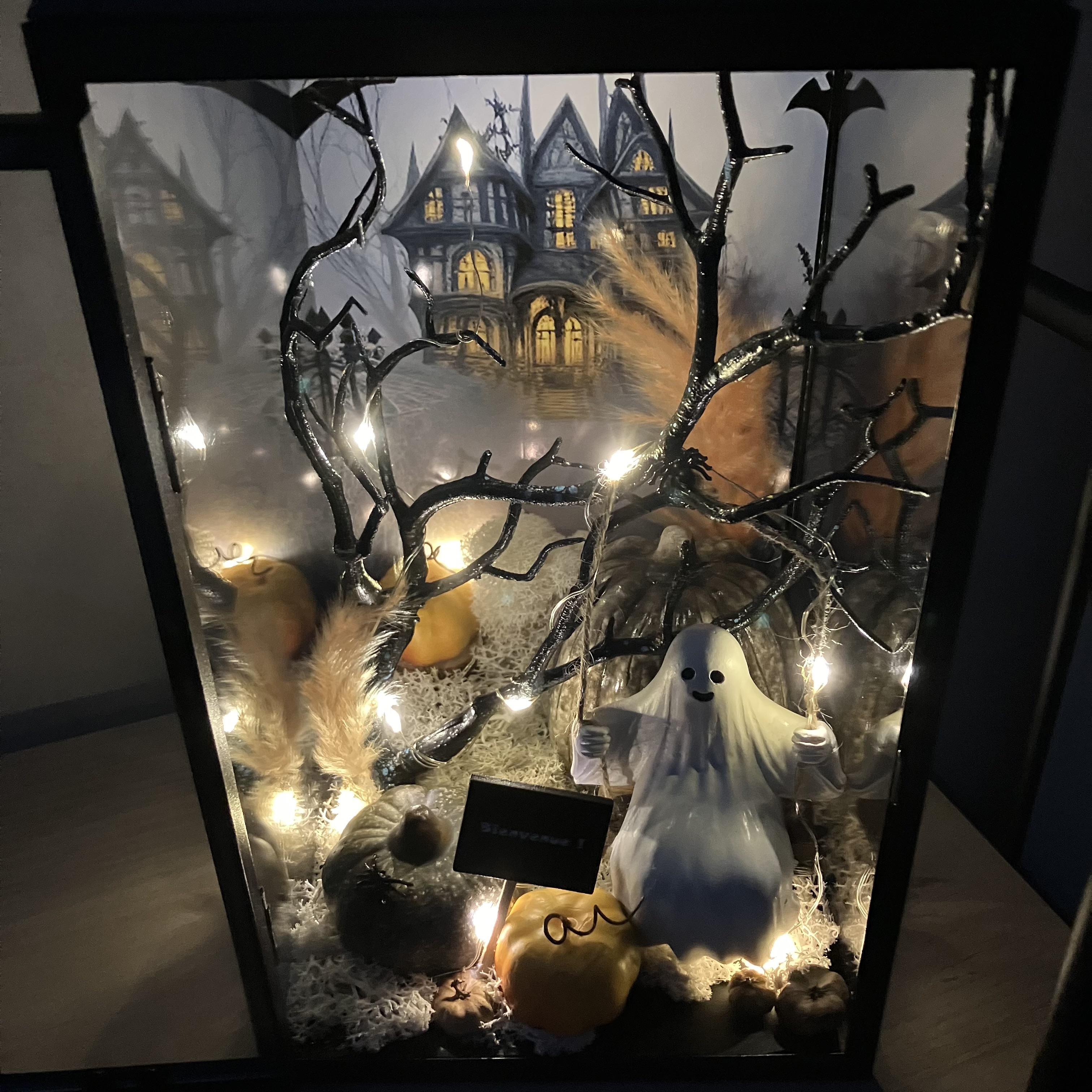 Vitrine cf930ca1e76e8d30c763fc4c16bdd622.jpg