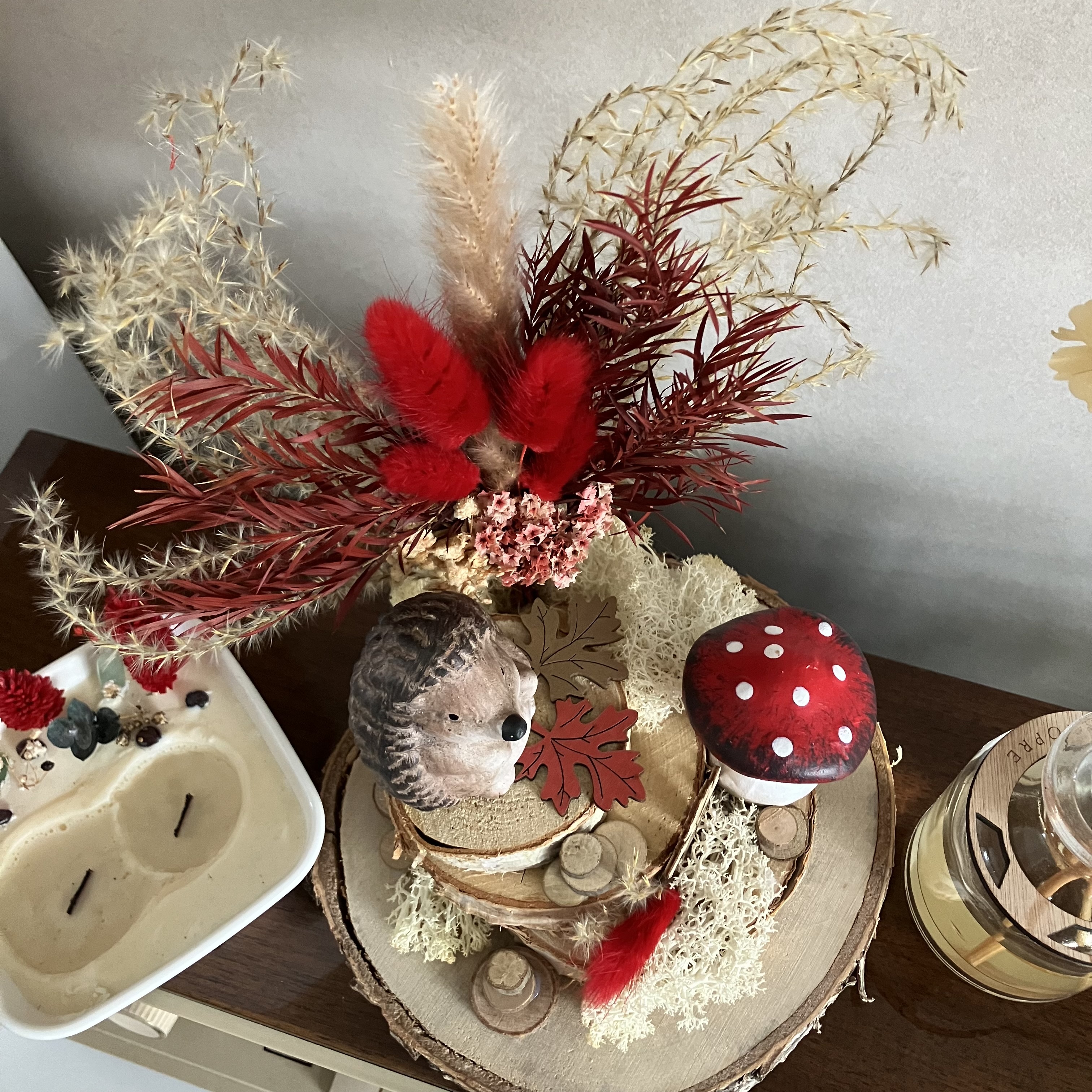 Vitrine efa2a379f5d4d4f1a0b709103a19eb44.jpg