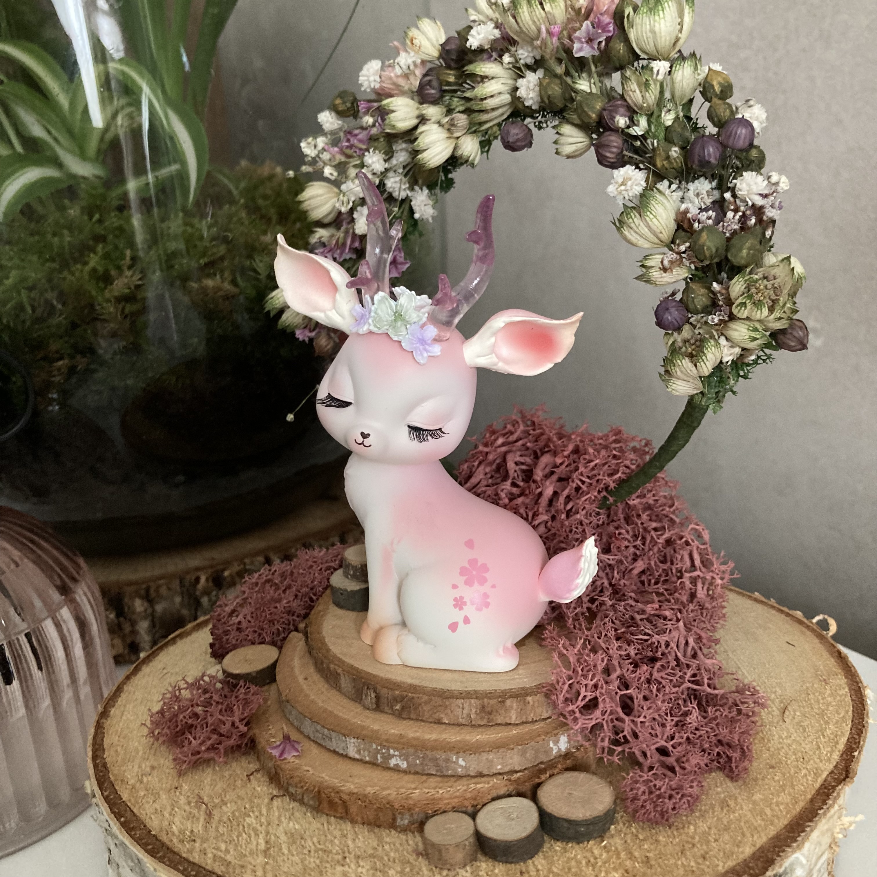 Vitrine f4deae69f7394744c0221cb8d9ca419e.jpg