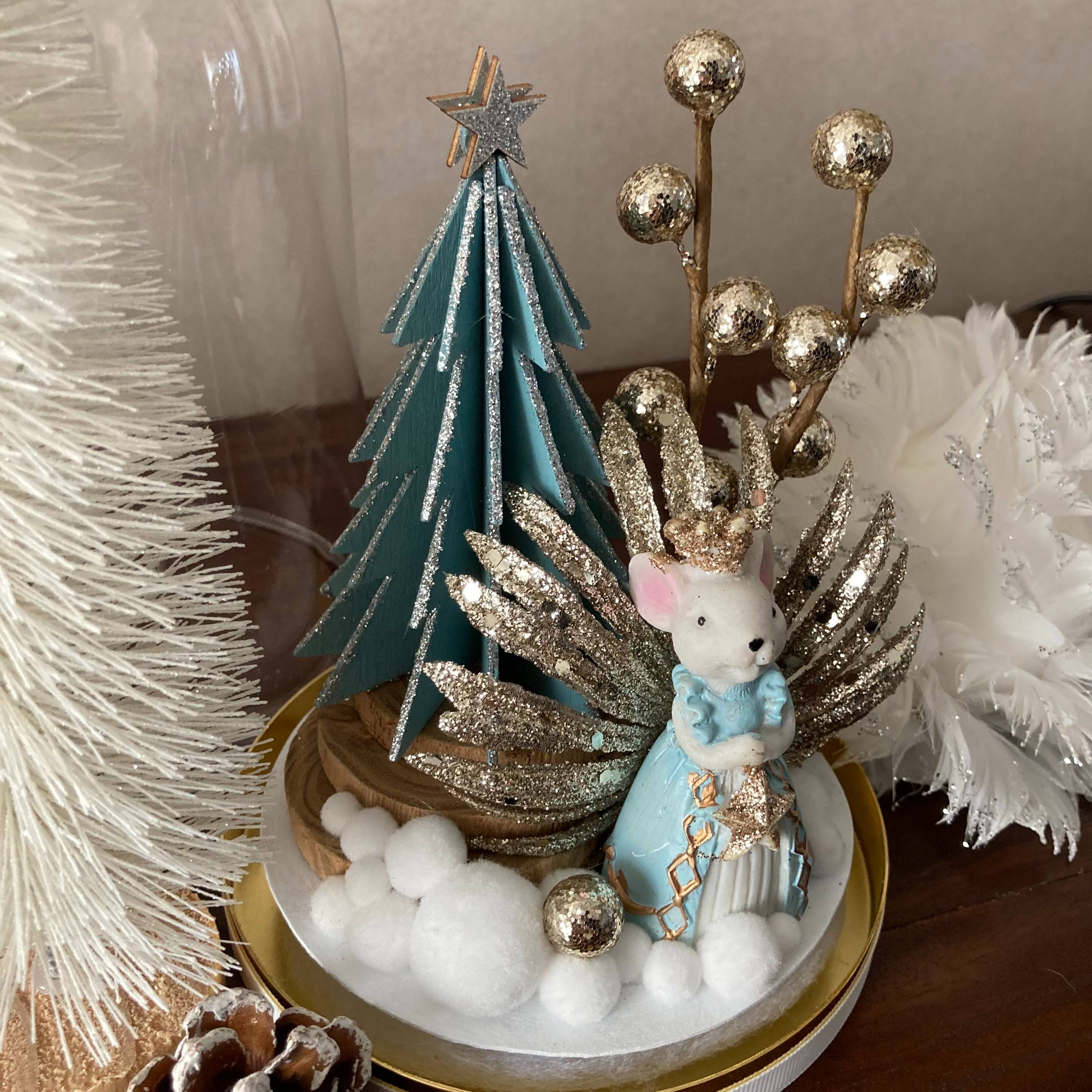 Vitrine f89aca88a7d09213e8c1a41f78ef0b37.jpg